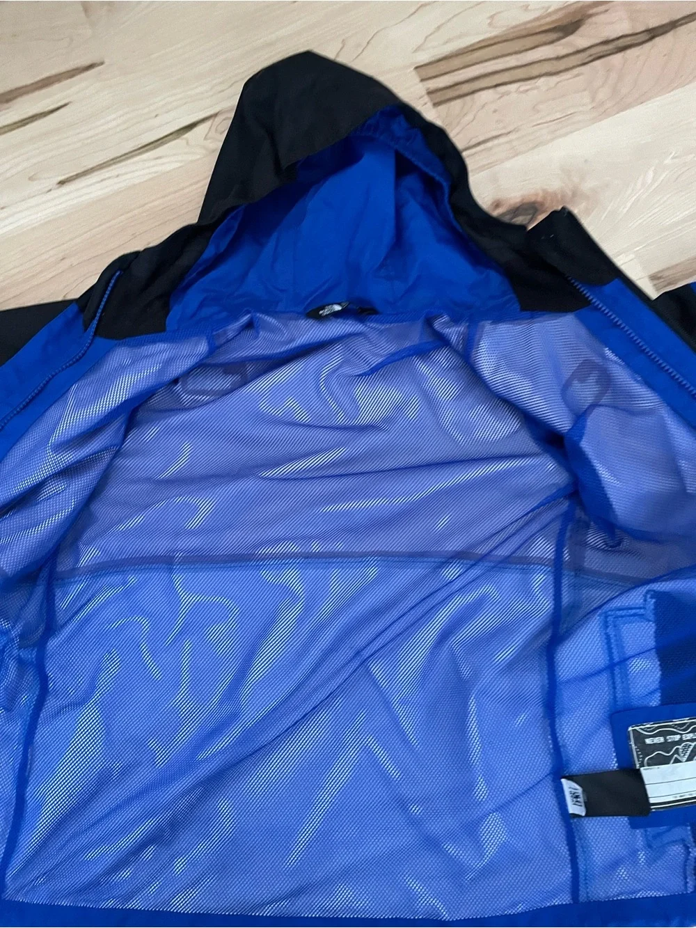 North Face Boys 3-in-1 Triclimate Jacket M 10/12 DryVent Shell + Fleece